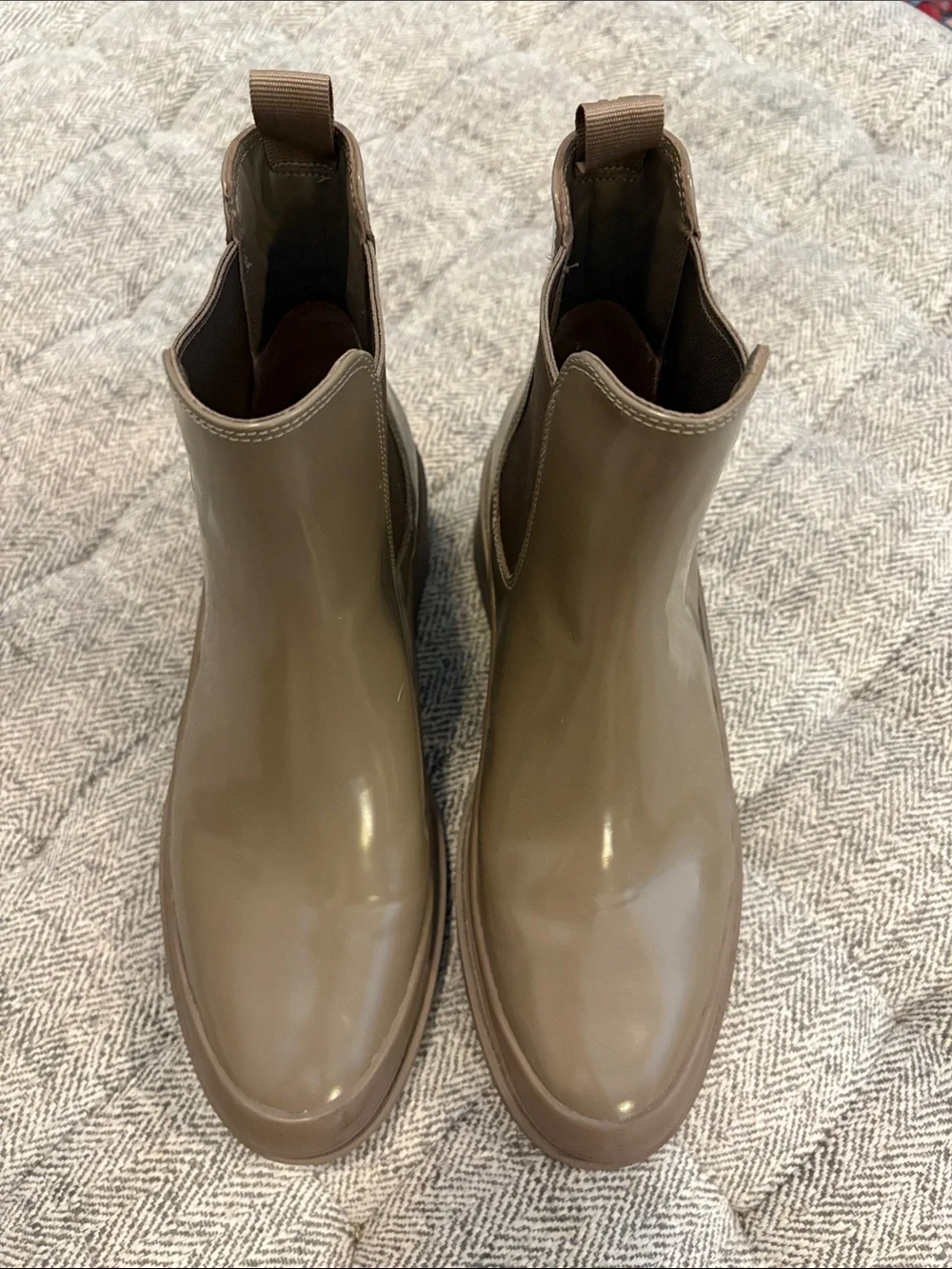 Cole Haan Grand Ambition Westerly Bootie water resistant size 9.5 B